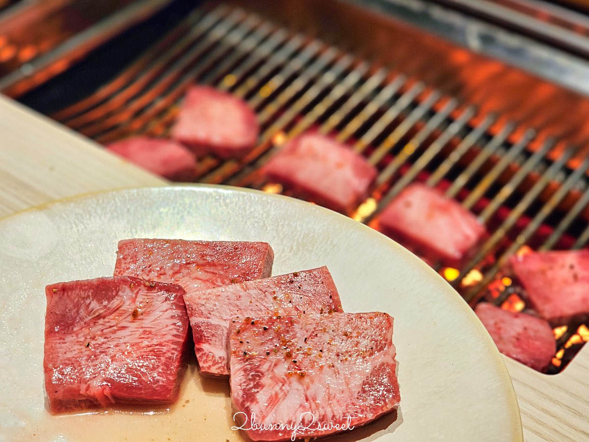 沖繩燒肉推薦【琉球の牛 那覇久茂地】國際通和牛燒肉訂位攻略＋菜單價格，必吃和牛名店 @兔兒毛毛姊妹花