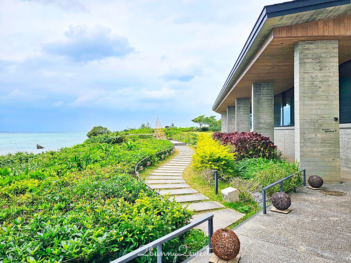 【BANTA CAFE by Hoshino Resorts】沖繩海景咖啡廳推薦｜星野集團岩壁秘境海景露台攻略 @兔兒毛毛姊妹花