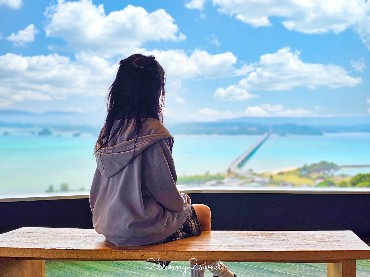 【古宇利海洋塔】室內看海＋戶外展望台一次收錄古宇利大橋全景，親子也適合的北部景點 @兔兒毛毛姊妹花