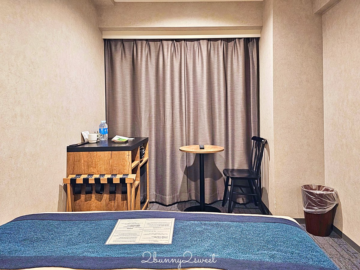 【 The Knot Tokyo Shinjuku 東京新宿諾特酒店】新宿飯店推薦：高CP值設計旅店＋人氣麵包店MORETHAN一次收 @兔兒毛毛姊妹花