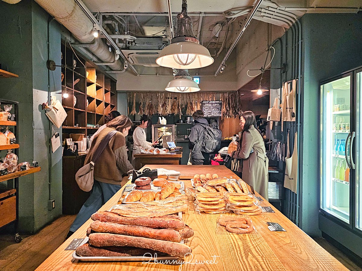 【 The Knot Tokyo Shinjuku 東京新宿諾特酒店】新宿飯店推薦：高CP值設計旅店＋人氣麵包店MORETHAN一次收 @兔兒毛毛姊妹花