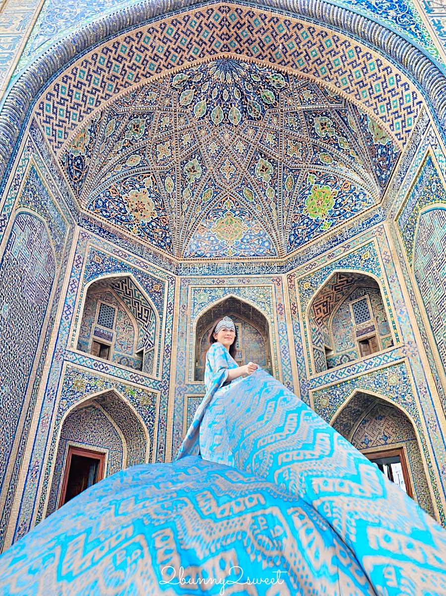 【雷吉斯坦廣場 Registan Square】撒馬爾罕必訪地標，三大學院、門票交通、夜景燈光秀、換裝體驗全攻略 @兔兒毛毛姊妹花