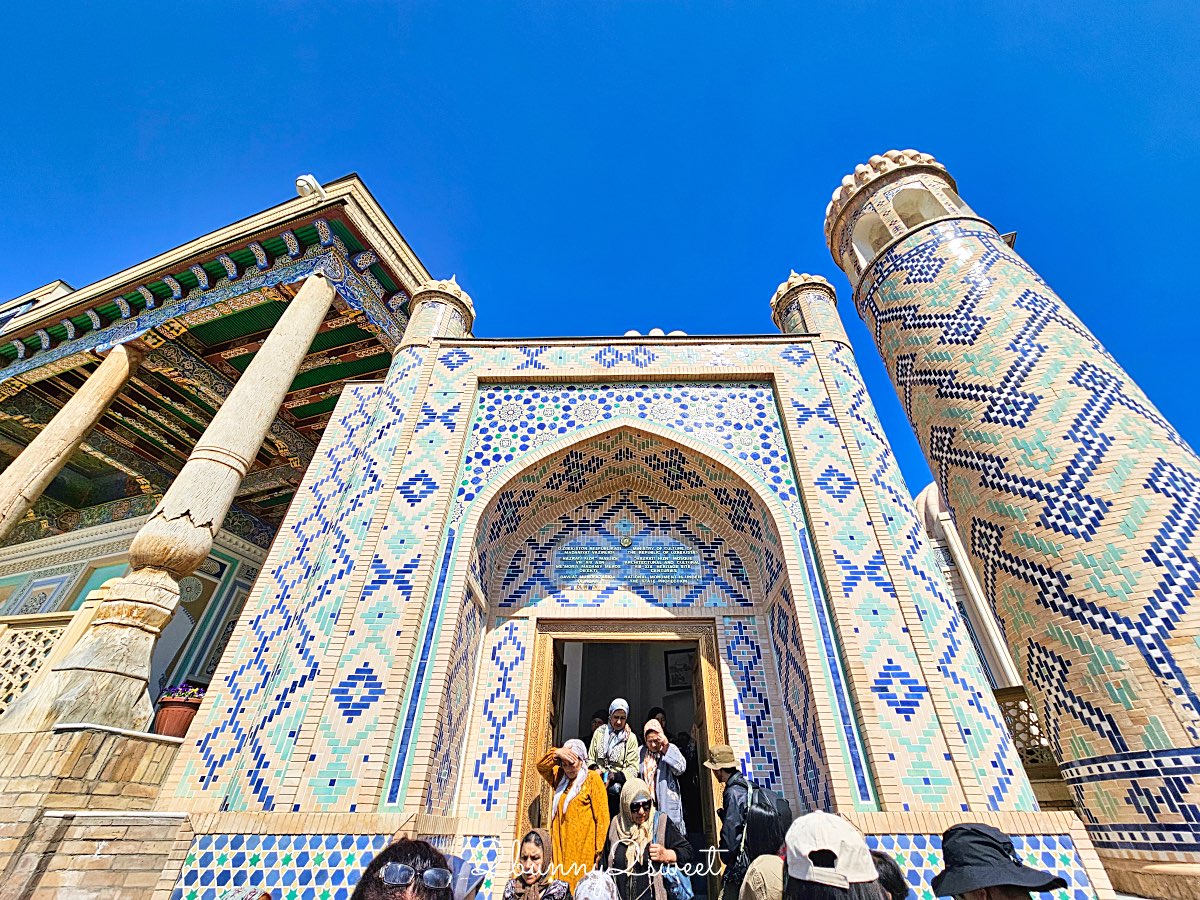 【哈茲拉希茲爾清真寺 Hazrat Khizr Mosque】撒馬爾罕拍比比哈奴清真寺最佳視角，首任總統陵寢也在這 @兔兒毛毛姊妹花