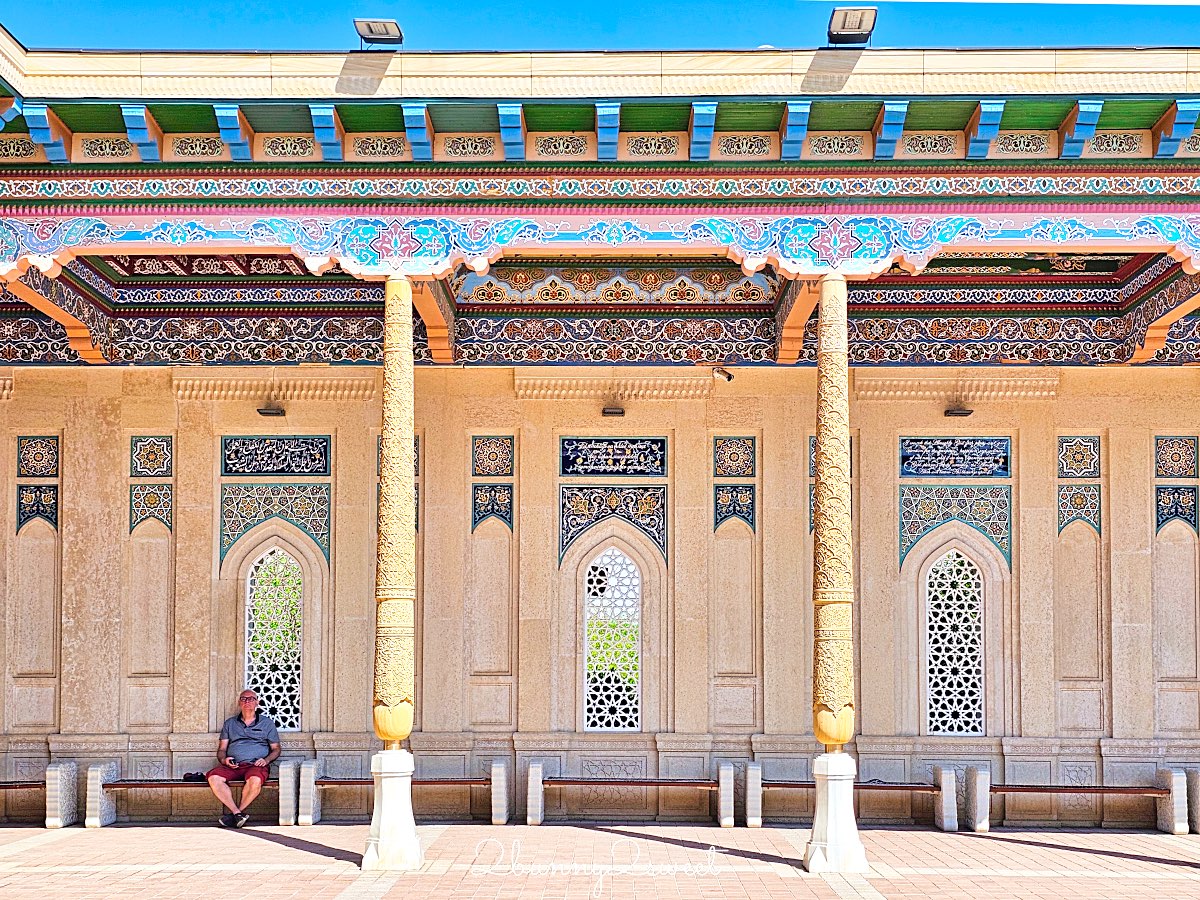 【哈茲拉希茲爾清真寺 Hazrat Khizr Mosque】撒馬爾罕拍比比哈奴清真寺最佳視角，首任總統陵寢也在這 @兔兒毛毛姊妹花