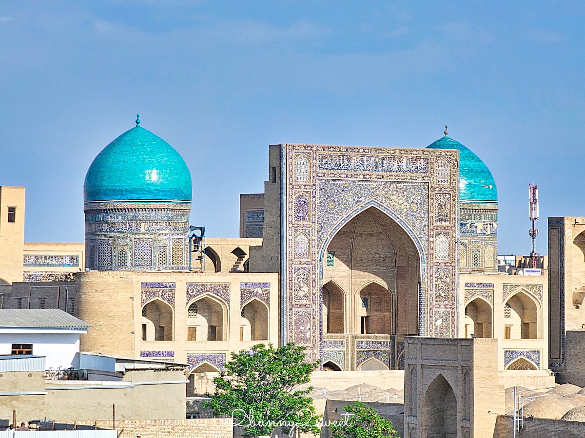 【布哈拉亞克要塞 Ark of Bukhara】走進千年土黃色皇城，俯瞰古城最佳視角｜門票交通攻略 @兔兒毛毛姊妹花