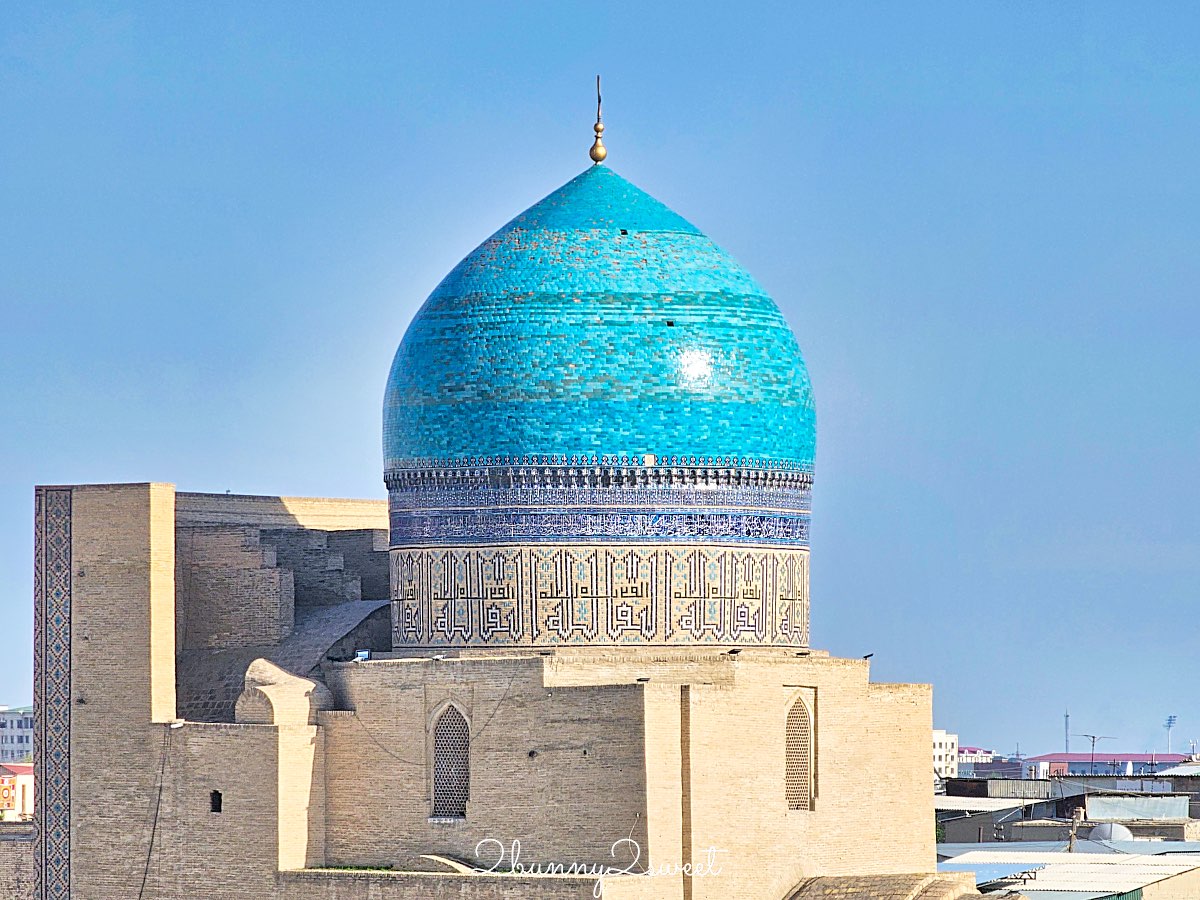 【布哈拉亞克要塞 Ark of Bukhara】走進千年土黃色皇城，俯瞰古城最佳視角｜門票交通攻略 @兔兒毛毛姊妹花