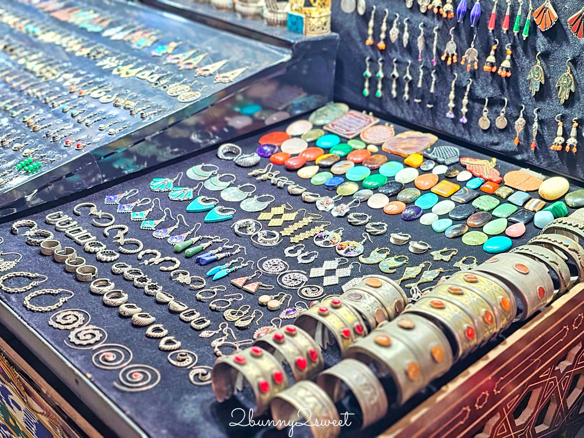 【圓頂貿易市集 Trading Domes】布哈拉必逛四大16 世紀絲路商場、傳統刺繡與伊卡織工坊 @兔兒毛毛姊妹花