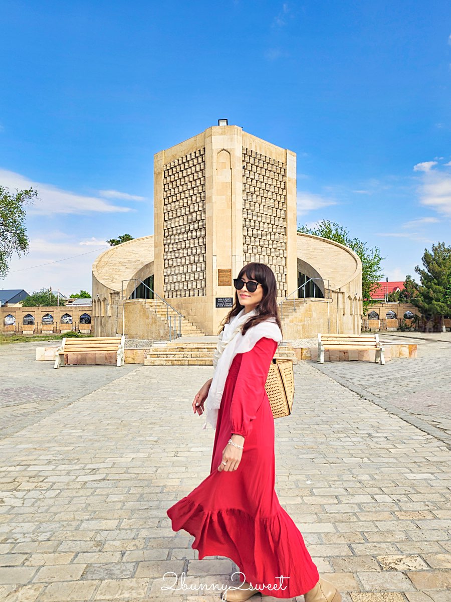 【恰什瑪&middot;阿尤布陵墓 Chashma Ayub Mausoleum】走進傳說中的「聖約伯之泉」，探訪布哈拉唯一的錐形圓頂建築 @兔兒毛毛姊妹花