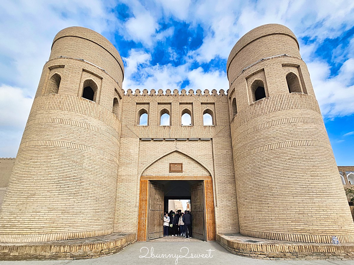 【希瓦卡爾塔米諾宣禮塔 Kalta Minor Minaret】29公尺藍色矮塔、未完成卻最經典的中亞地標 @兔兒毛毛姊妹花