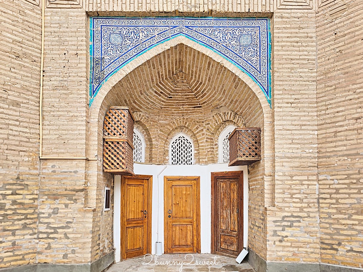 【穆罕默德&middot;阿明汗經學院 Mohammed Amin Khan Madrasah】希瓦古城最美藍色地標，學生宿舍改建飯店 @兔兒毛毛姊妹花