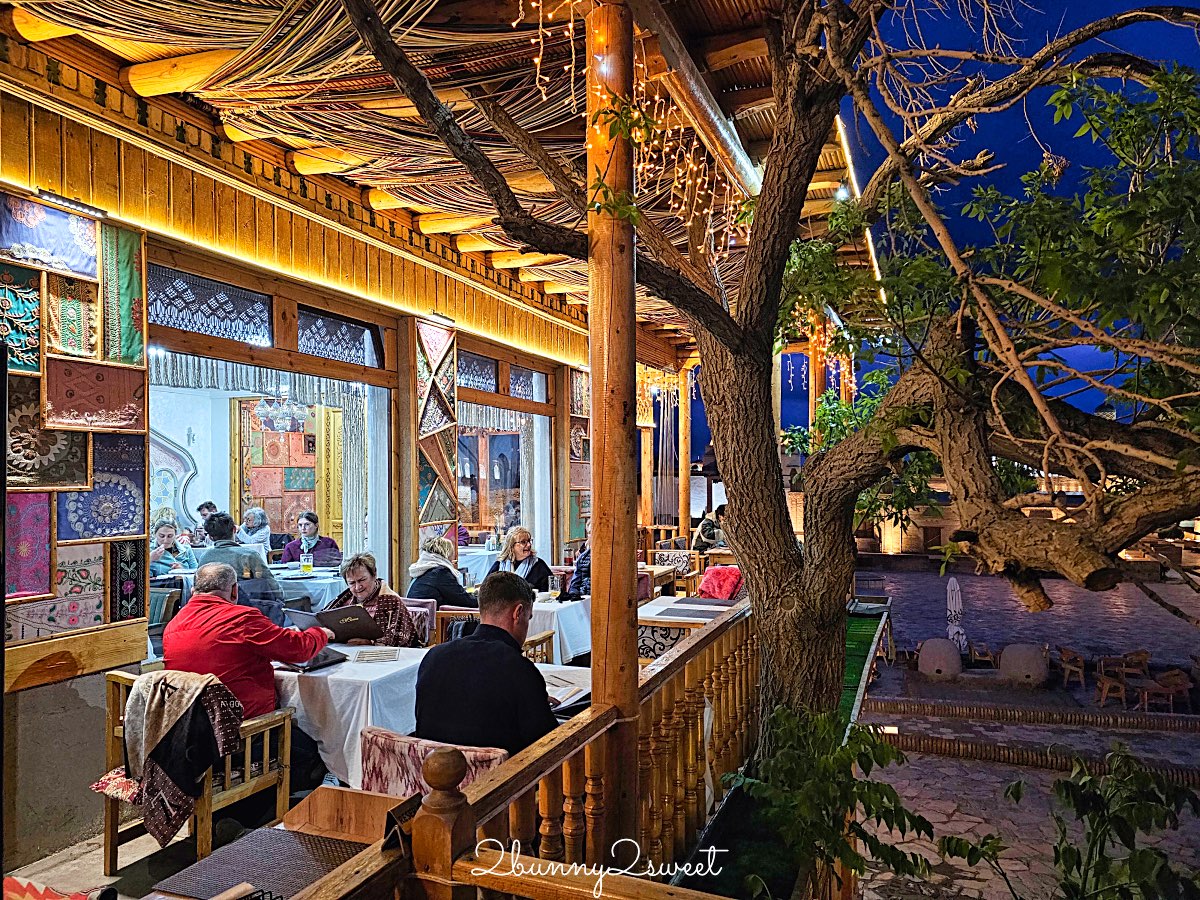 【Terrassa Cafe & Restaurant】希瓦古城最強景觀餐廳！欣賞矮宣禮塔與古城的VIP露台座位 @兔兒毛毛姊妹花