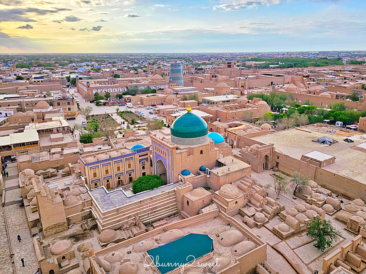 【伊斯蘭&middot;霍賈宣禮塔 Islam Khoja Minaret】登頂俯瞰中亞遺產，希瓦最高地標門票/交通攻略 @兔兒毛毛姊妹花