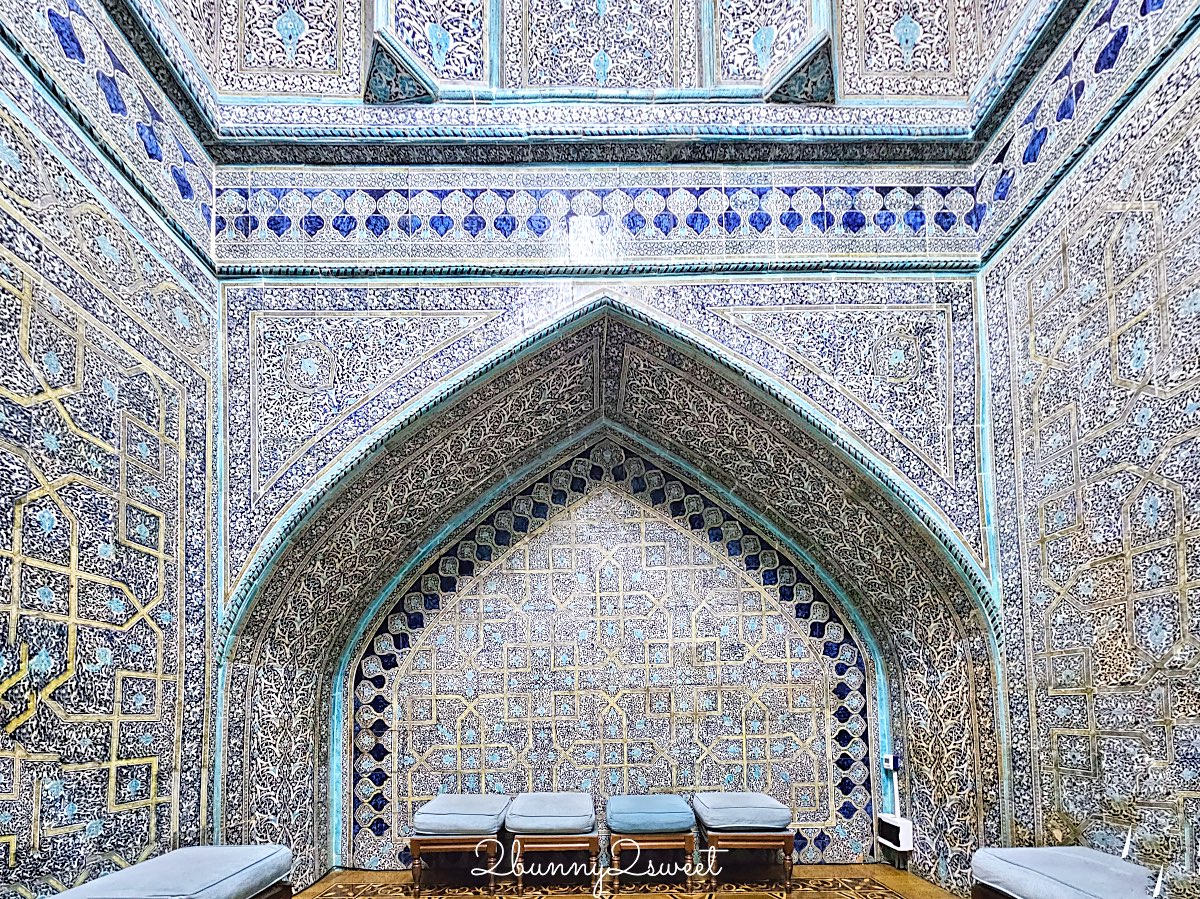 【帕拉萬&middot;馬哈穆德陵墓 Pakhlavan Makhmud Mausoleum】希瓦古城最美綠色圓頂，走進絕美滿版青花瓷磚空間 @兔兒毛毛姊妹花