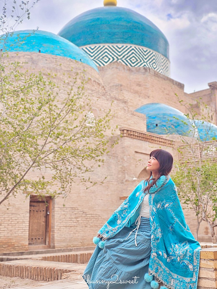 【帕拉萬&middot;馬哈穆德陵墓 Pakhlavan Makhmud Mausoleum】希瓦古城最美綠色圓頂，走進絕美滿版青花瓷磚空間 @兔兒毛毛姊妹花