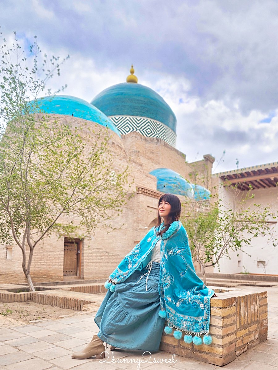 【帕拉萬&middot;馬哈穆德陵墓 Pakhlavan Makhmud Mausoleum】希瓦古城最美綠色圓頂，走進絕美滿版青花瓷磚空間 @兔兒毛毛姊妹花