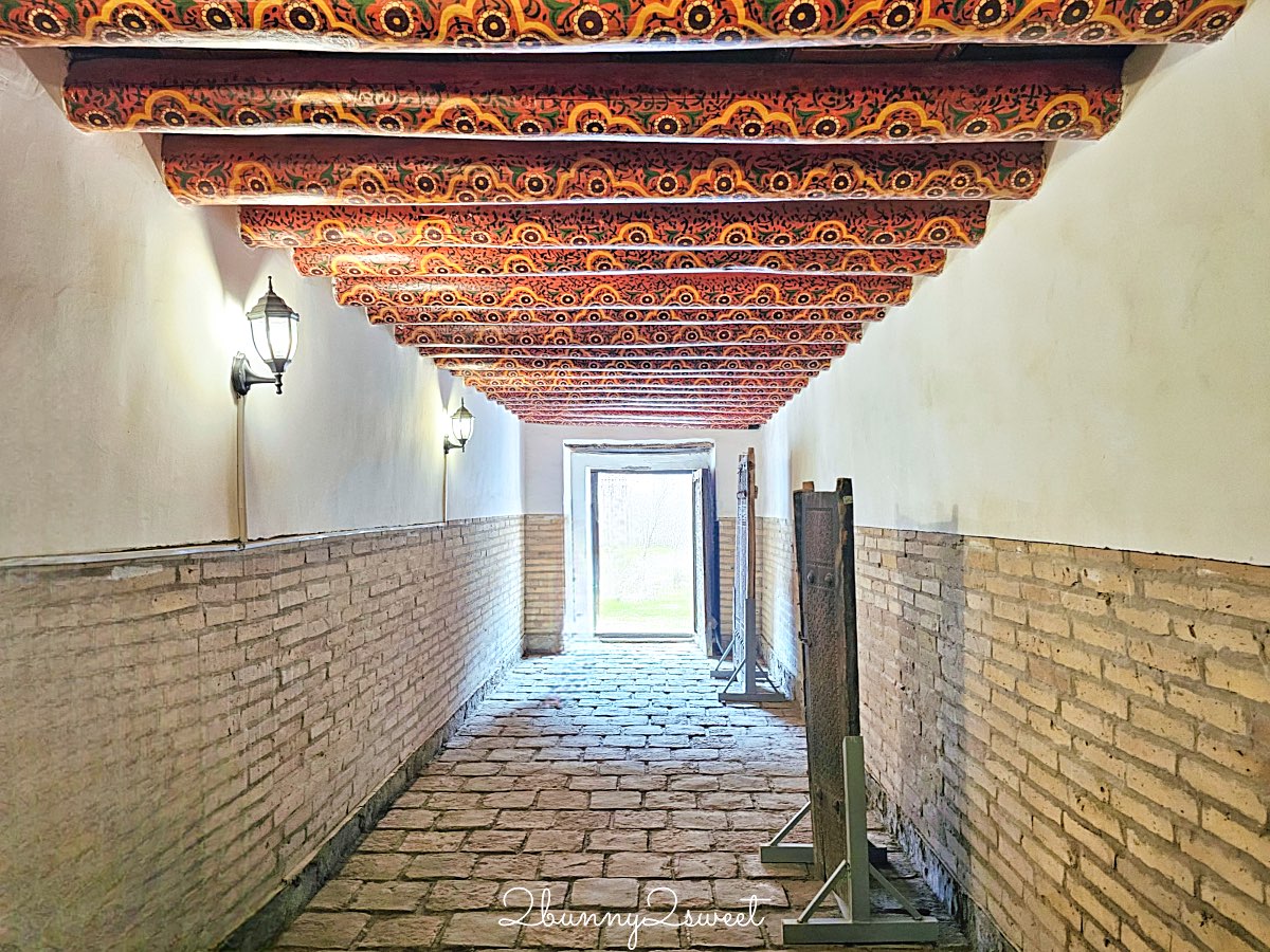 【希瓦石頭宮 Tashhovli Palace】藍色磁磚後宮太夢幻！走進汗國皇室生活的華麗宮殿 @兔兒毛毛姊妹花