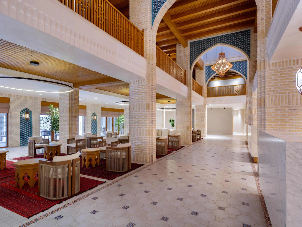 【布哈拉老城美居酒店 Mercure Bukhara Old Town】布哈拉住宿推薦絲路風情的伊斯蘭美學宮殿 @兔兒毛毛姊妹花