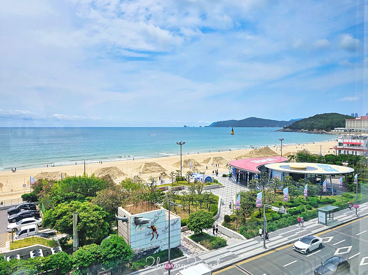 釜山海雲台海景咖啡廳 Working Holiday｜海景第一排無敵窗景、班尼迪克蛋早午餐，點餐交通攻略 @兔兒毛毛姊妹花