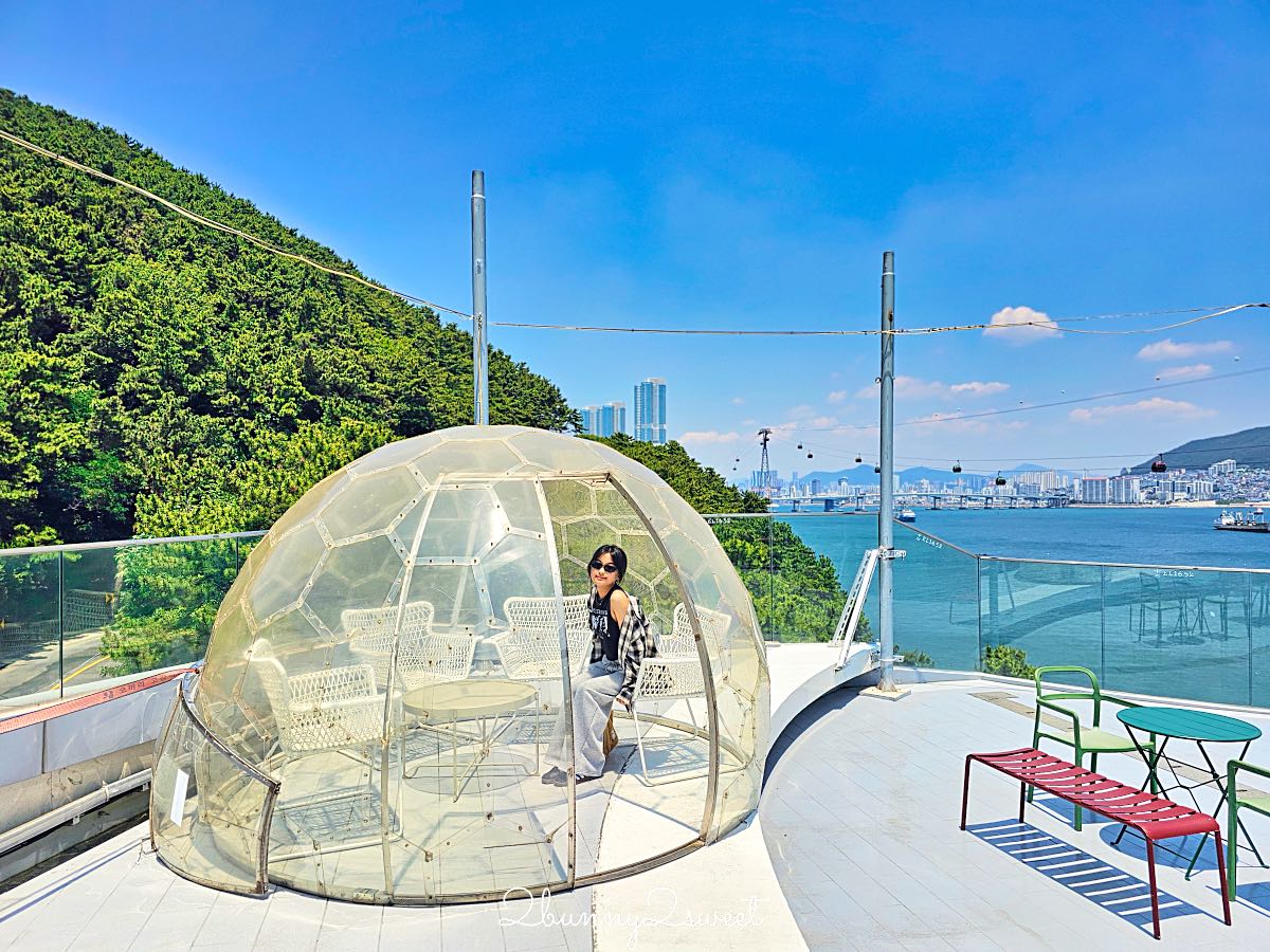 釜山松島咖啡廳》EL16.52 坐擁絕美松島海上纜車第一排，岩南公園旁得獎海景咖啡廳 @兔兒毛毛姊妹花