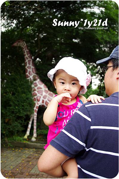 [小兔。1Y0M+] 動物園初體驗 @兔兒毛毛姊妹花