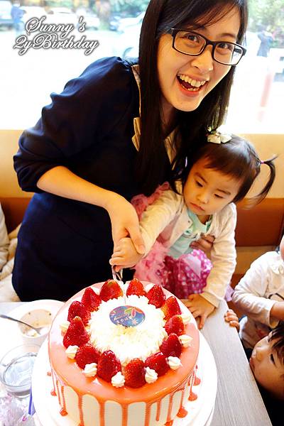 [親子餐廳。台北] 兔兒的2歲生日趴@象園咖啡 (Elephant Garden) @兔兒毛毛姊妹花