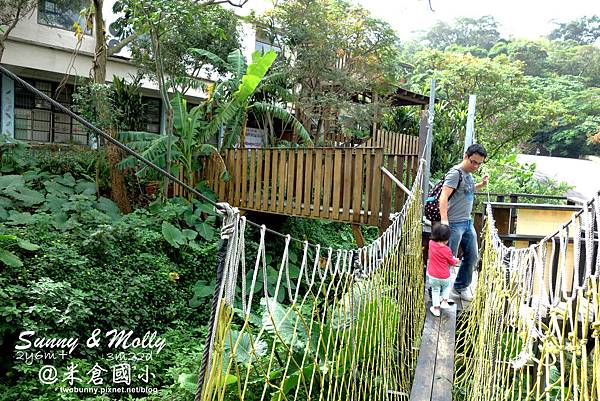 [親子遊。台北] 八里放空小旅行~米倉國小&#038;BALI水岸四季景觀餐廳 @兔兒毛毛姊妹花