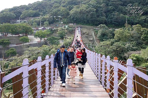 [親子遊。台北] 擴邦麵包早餐+內湖『莓圃』採草莓攻略 @兔兒毛毛姊妹花