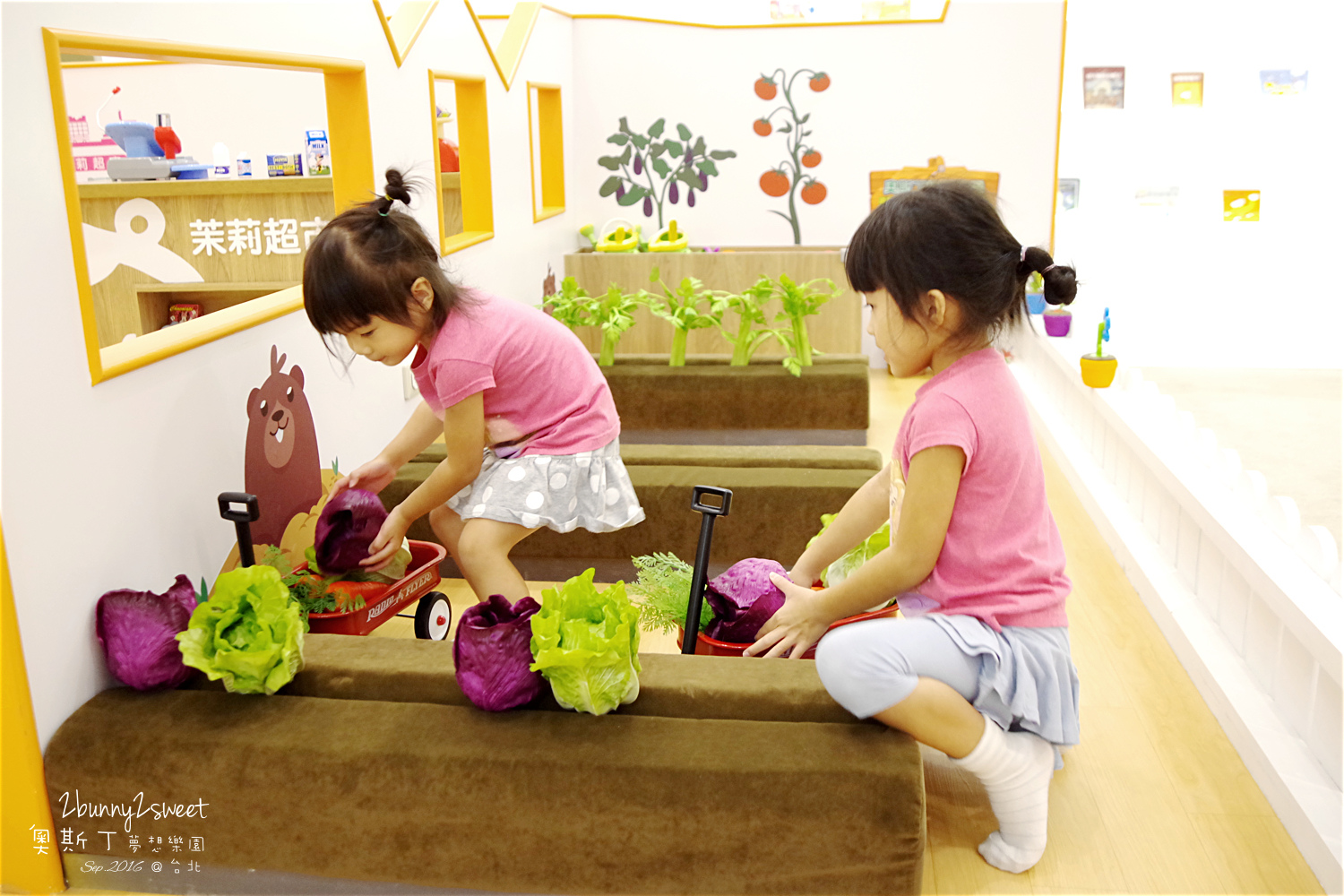 [台北。室內樂園] 球池、滑梯、沙坑、機器人，雨天遛小孩好新選擇～奧斯丁夢想樂園 Austin Land～全新開幕 @兔兒毛毛姊妹花