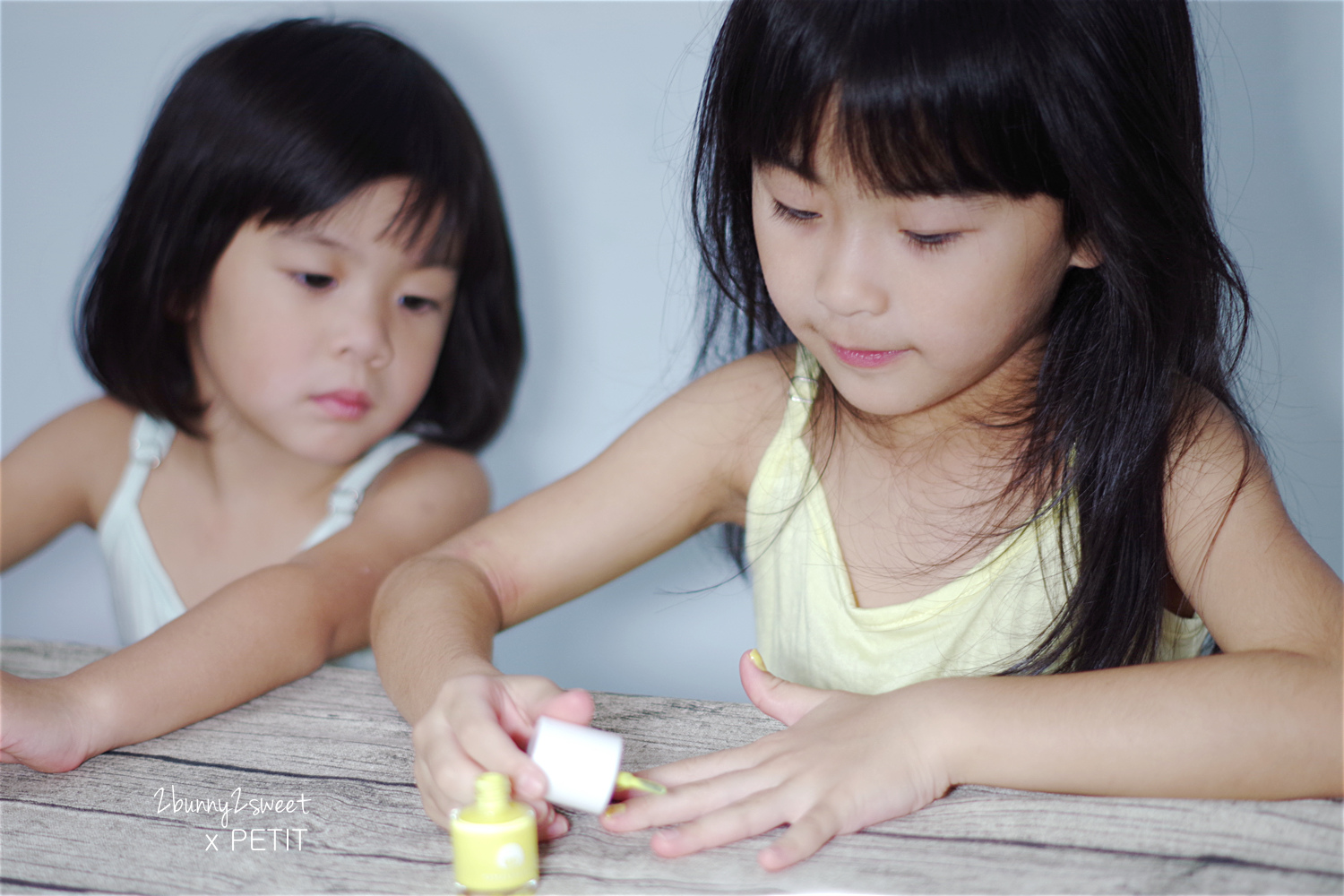 [好物。體驗] 無毒無臭 小小 PETIT 水性可剝指甲油～讓繽紛的色彩在小女孩兒的指尖跳躍 @兔兒毛毛姊妹花