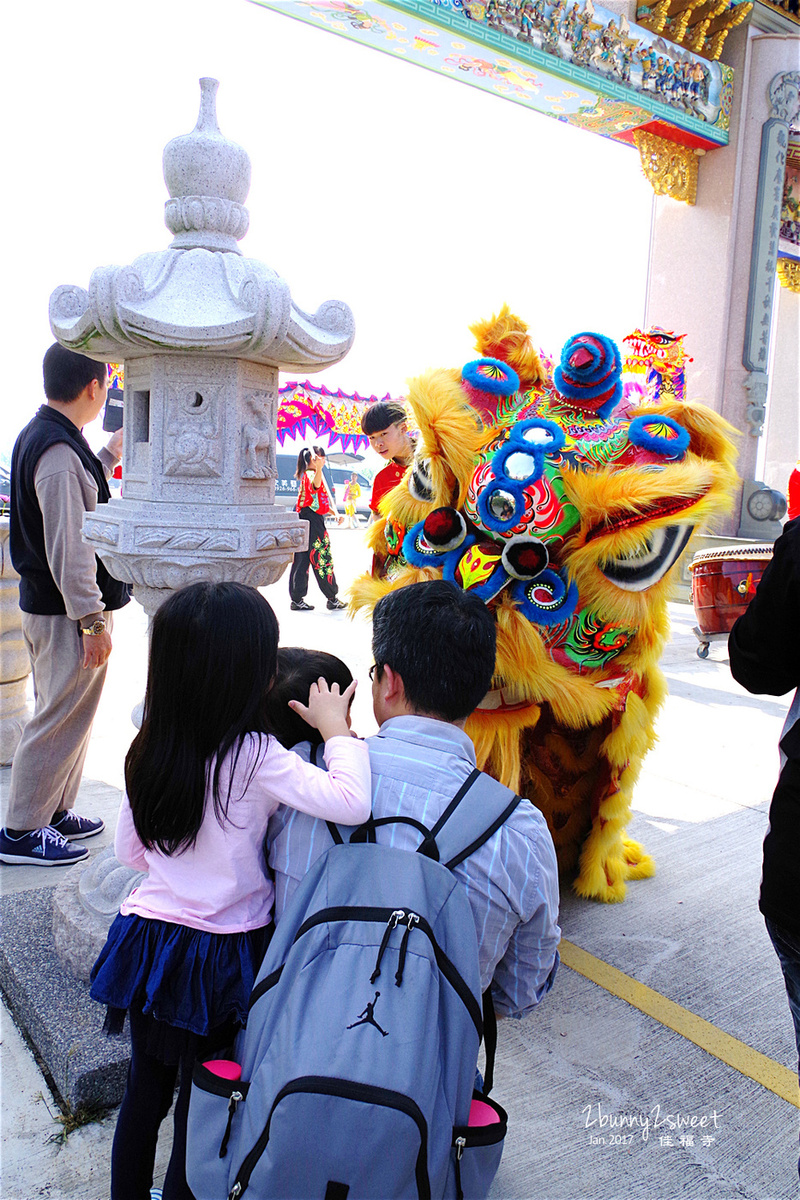 台南親子景點》全台最歡樂的寺廟～佳福寺 慈幼兒童樂園～直的、捲的、超長滾輪式多種溜滑梯，還附設烤肉區｜台南免費景點 @兔兒毛毛姊妹花