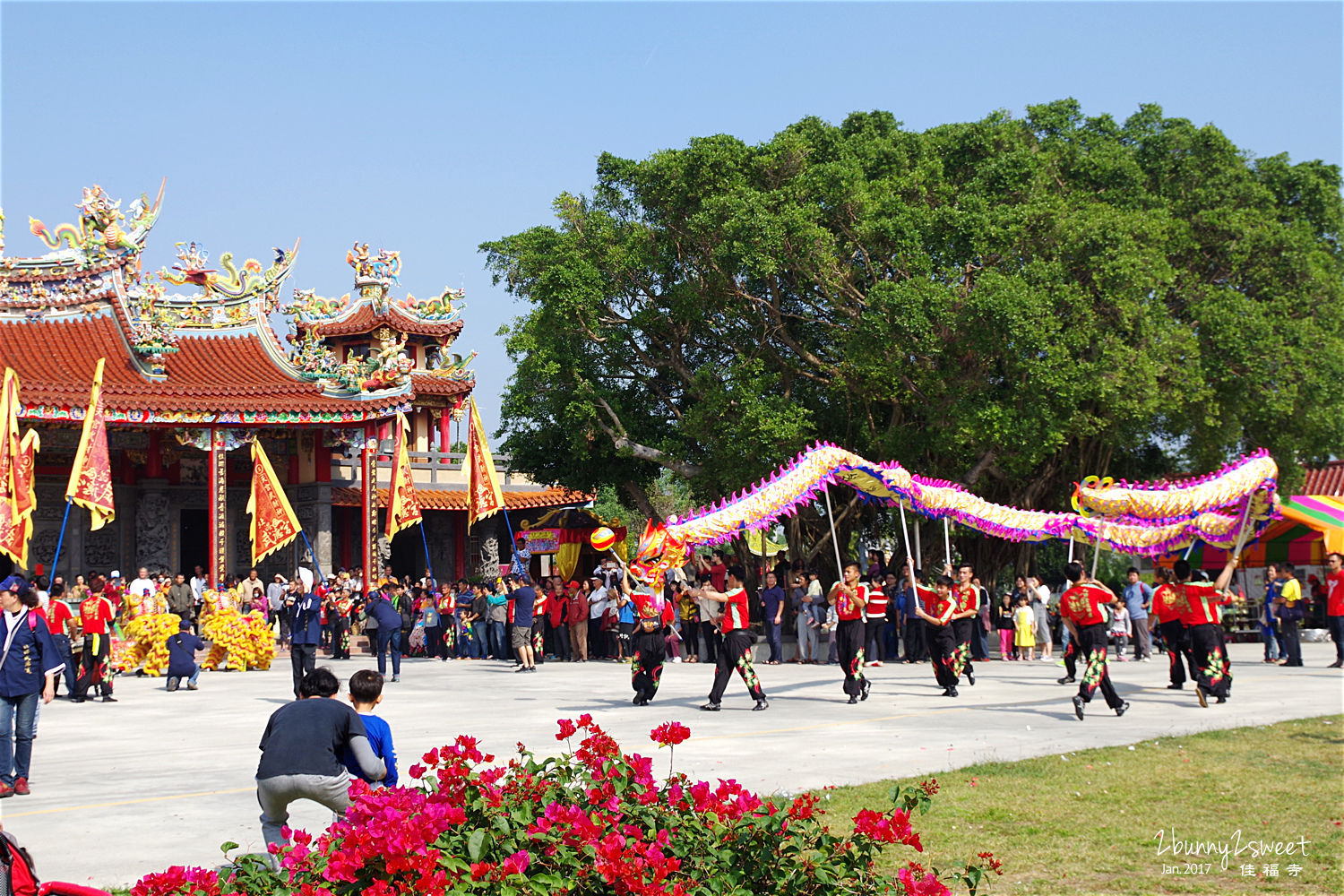 台南親子景點》全台最歡樂的寺廟～佳福寺 慈幼兒童樂園～直的、捲的、超長滾輪式多種溜滑梯，還附設烤肉區｜台南免費景點 @兔兒毛毛姊妹花