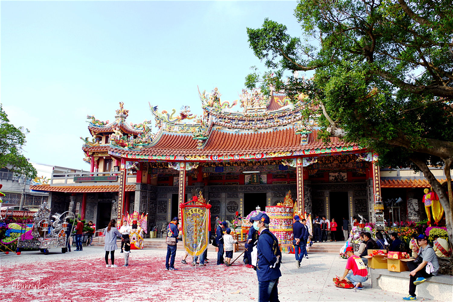 台南親子景點》全台最歡樂的寺廟～佳福寺 慈幼兒童樂園～直的、捲的、超長滾輪式多種溜滑梯，還附設烤肉區｜台南免費景點 @兔兒毛毛姊妹花