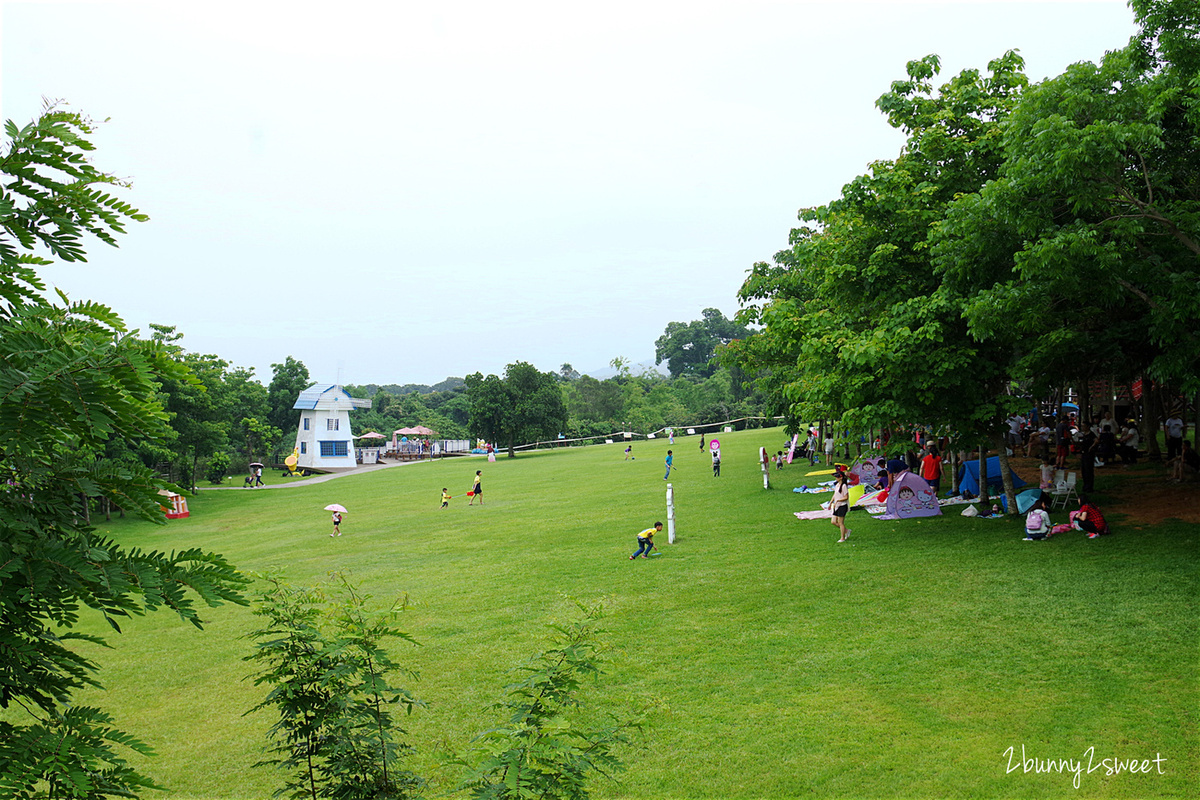 彰化親子景點》愛荔枝親子樂園 Alice&#8217;s Garden～沙坑、水池、大草坪、小火車，還有超放電攀爬體健設施和主題餐廳～親子同遊瘋玩一整天的好地方｜彰化一日遊景點推薦 @兔兒毛毛姊妹花