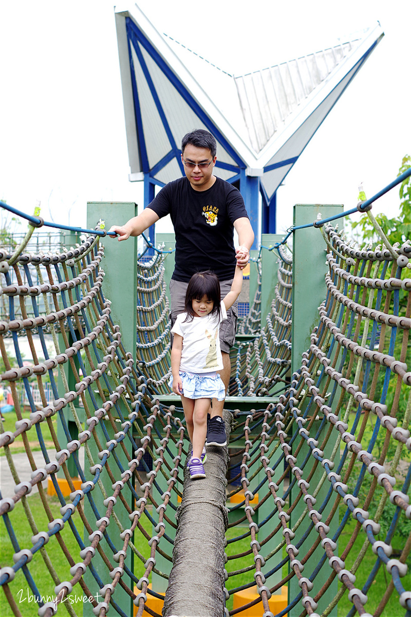 彰化親子景點》愛荔枝親子樂園 Alice&#8217;s Garden～沙坑、水池、大草坪、小火車，還有超放電攀爬體健設施和主題餐廳～親子同遊瘋玩一整天的好地方｜彰化一日遊景點推薦 @兔兒毛毛姊妹花