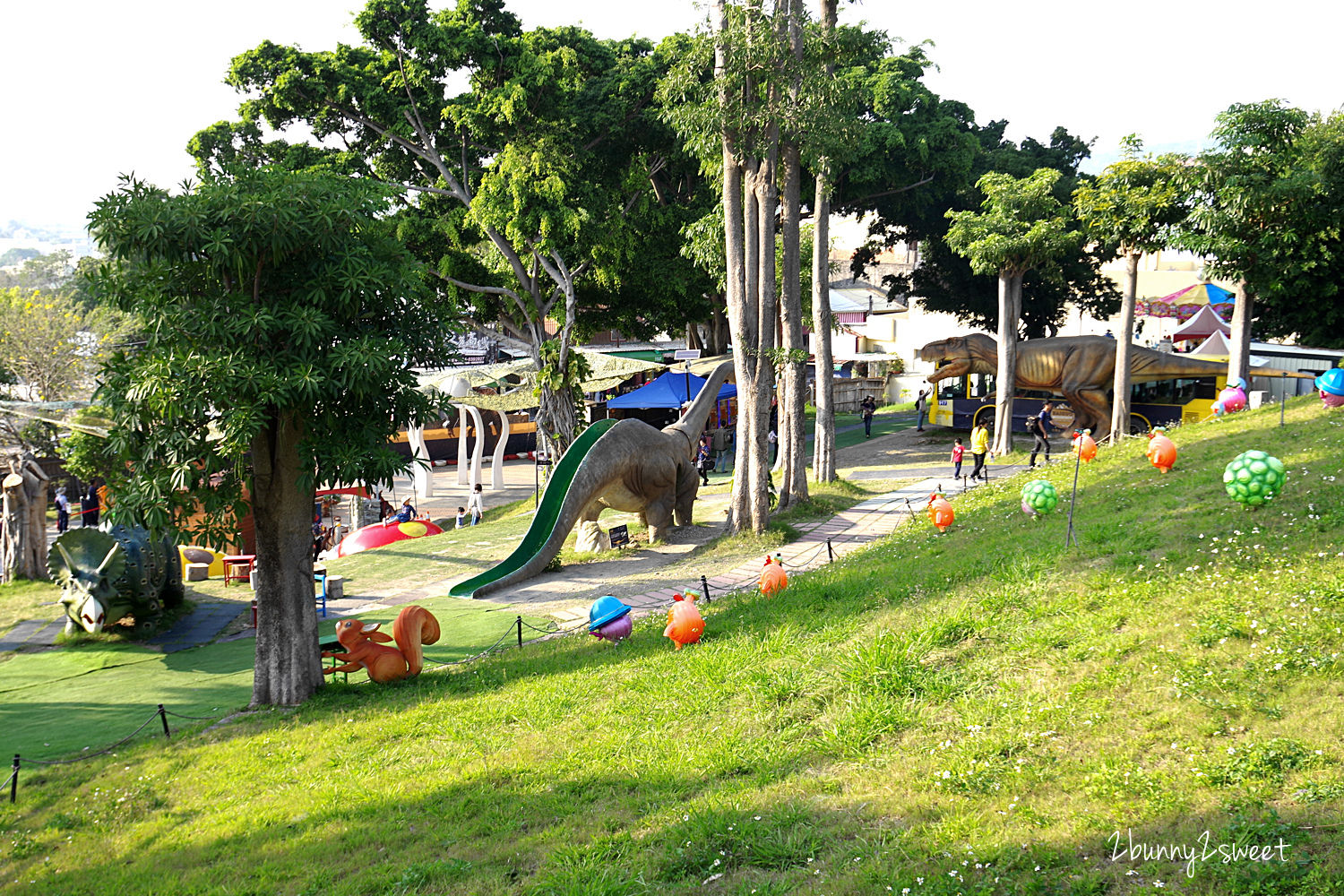 彰化景點【百果山探索樂園】員林必玩恐龍主題樂園，一票到底好多遊樂設施無限暢玩 @兔兒毛毛姊妹花