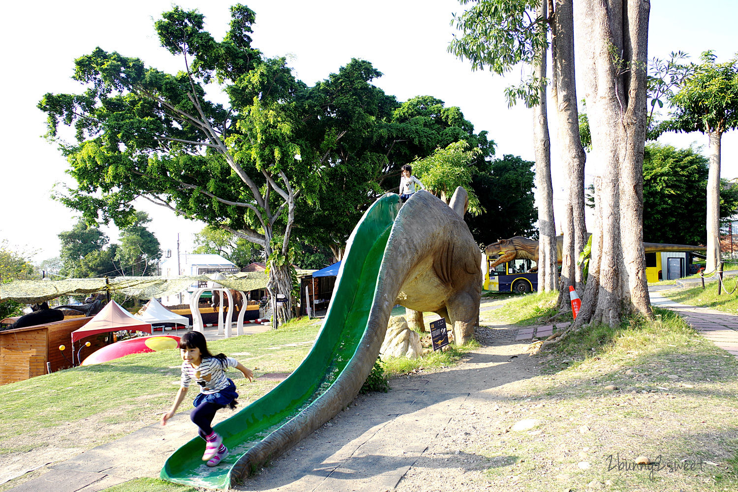 彰化景點【百果山探索樂園】員林必玩恐龍主題樂園，一票到底好多遊樂設施無限暢玩 @兔兒毛毛姊妹花