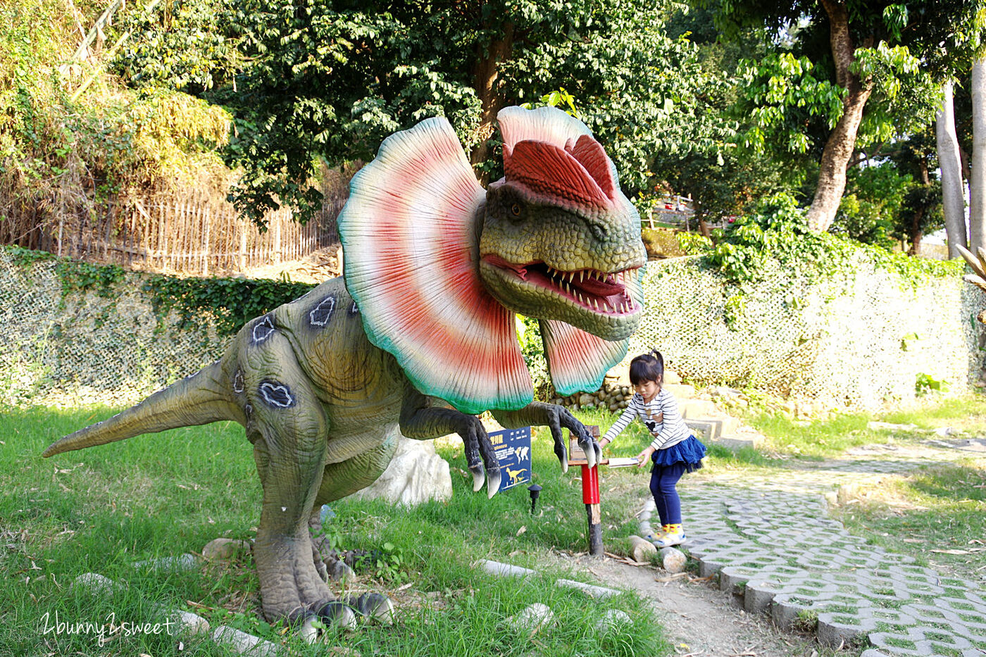 百果山探索樂園｜彰化員林必玩恐龍主題樂園，一票到底好多遊樂設施無限暢玩 @兔兒毛毛姊妹花