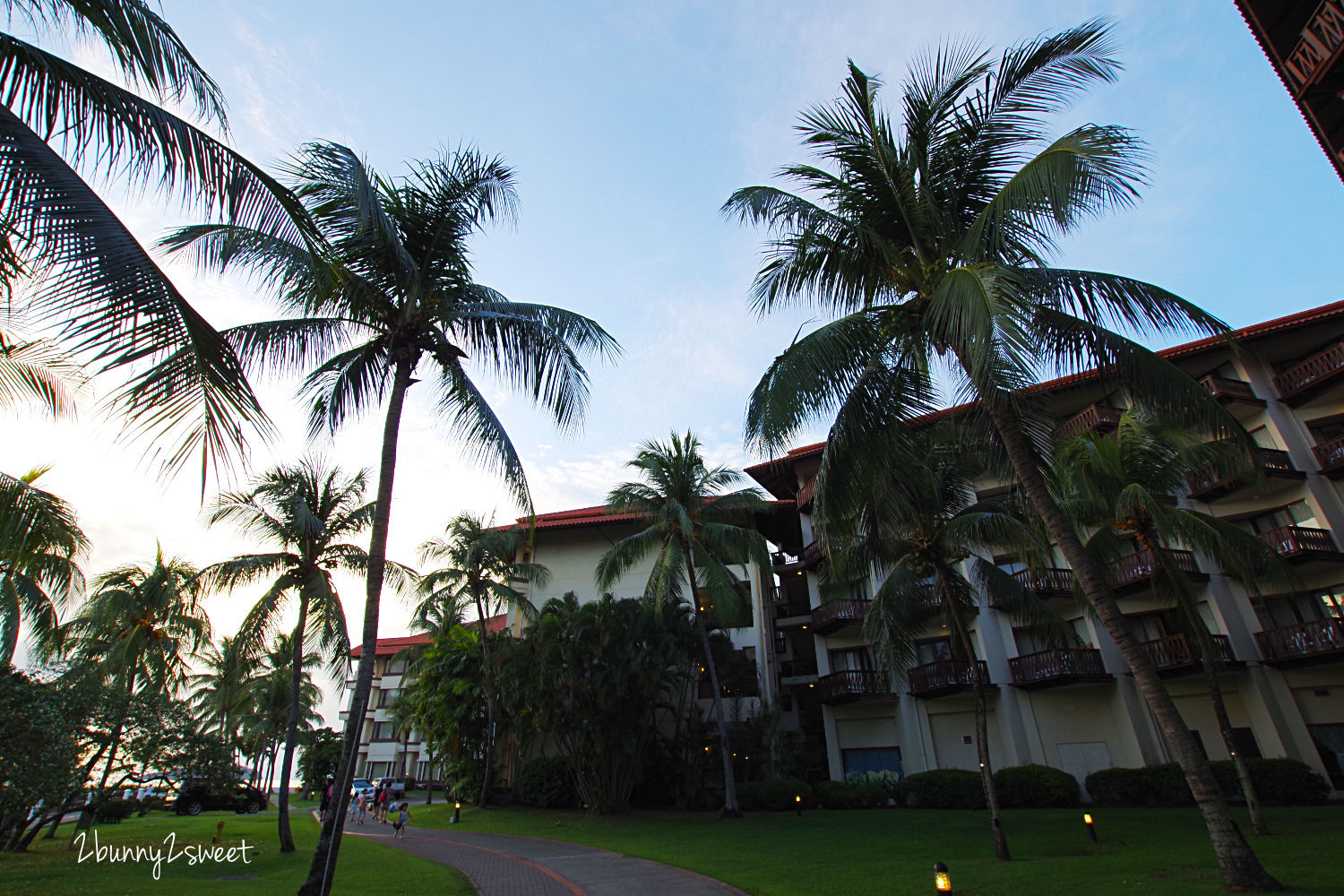 沙巴親子飯店》麥哲倫絲綢度假村 Magellan Sutera Resort～沙灘、泳池、滑水道，還有 KTV、健身房、電影院、保齡球館、兒童遊戲室～休閒設施豐富到讓你玩不完的度假村 @兔兒毛毛姊妹花