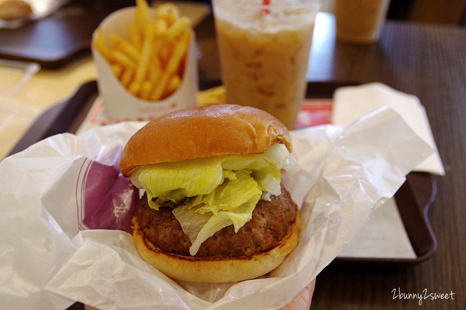 [東京｜上野｜特色美食] WHOLESOME 上野公園 L’UENO店~ LOTTERIA x LOTTE 樂天小熊超卡哇伊動物麵包坊，還有超可愛動物用餐區、蛋糕、儂特利速食、義大利麵、拉麵的複合式餐廳～親子用餐好去處｜上野早餐 @兔兒毛毛姊妹花