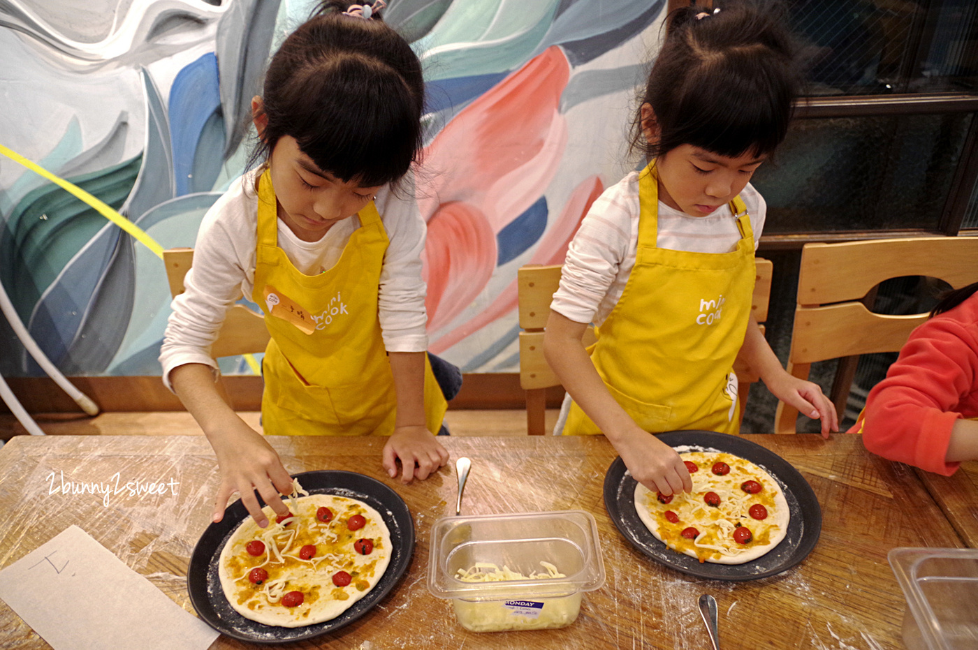 [台北。親子餐廳] Jamie&#8217;s Italian x mini Cook 聯手企劃 have FUN time 兒童廚藝體驗課程，還有全新的小主廚兒童遊戲區、營養均衡的兒童菜單～Jamie&#8217;s Italian更適合全家人輕鬆用餐囉｜台北美食｜信義區美食｜捷運板南線｜捷運市府站｜新光三越信義新天地 @兔兒毛毛姊妹花