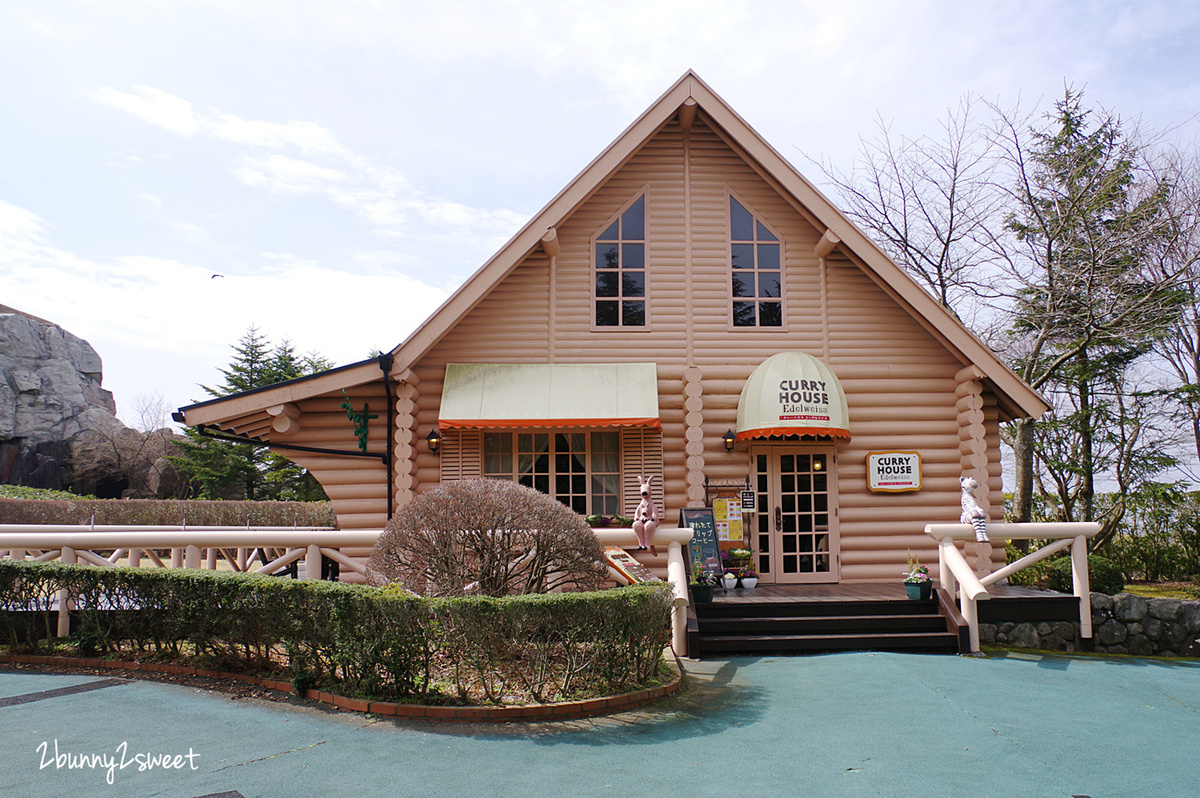 九州親子景點》九州自然野生動物園 African Safari～搭乘叢林巴士近距離餵獅子、看長頸鹿、餵大象，還有可愛動物可以互動 @兔兒毛毛姊妹花