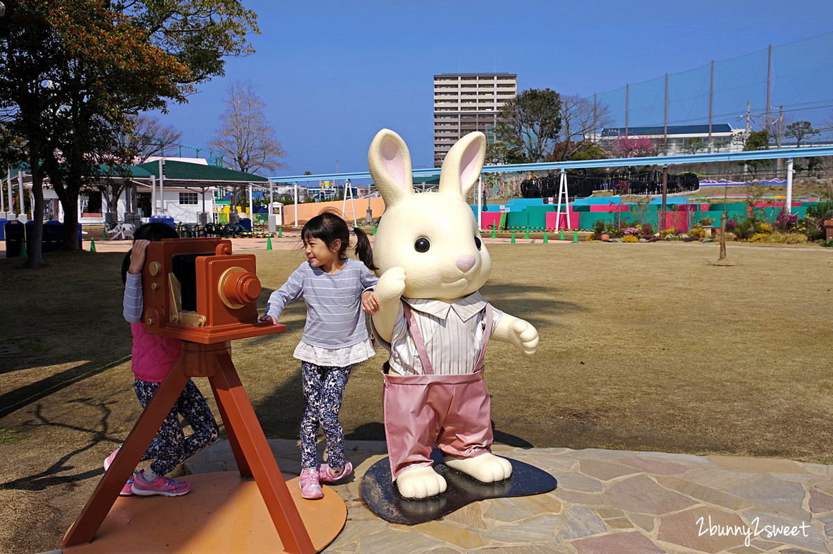 [九州｜福岡。親子景點] 香椎花園 森林家族樂園～走進放大版森林家族世界，和森林小動物們一起遊戲、野餐、合照!! 還有 20 多種遊樂設施、室內外遊樂場、主題餐廳和漂亮的花園～九州福岡遛小孩好去處 @兔兒毛毛姊妹花