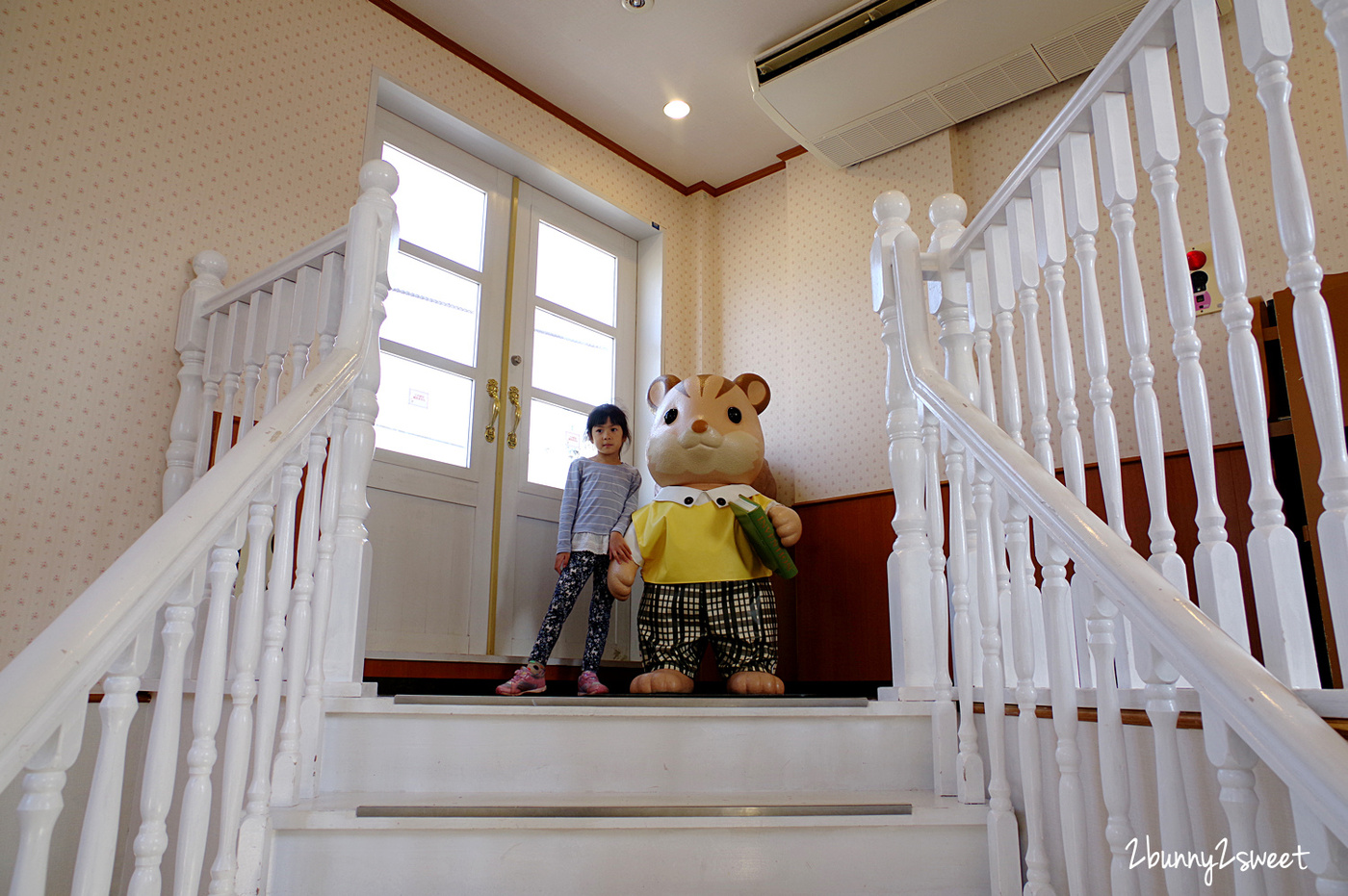 [九州｜福岡。親子景點] 香椎花園 森林家族樂園～走進放大版森林家族世界，和森林小動物們一起遊戲、野餐、合照!! 還有 20 多種遊樂設施、室內外遊樂場、主題餐廳和漂亮的花園～九州福岡遛小孩好去處 @兔兒毛毛姊妹花