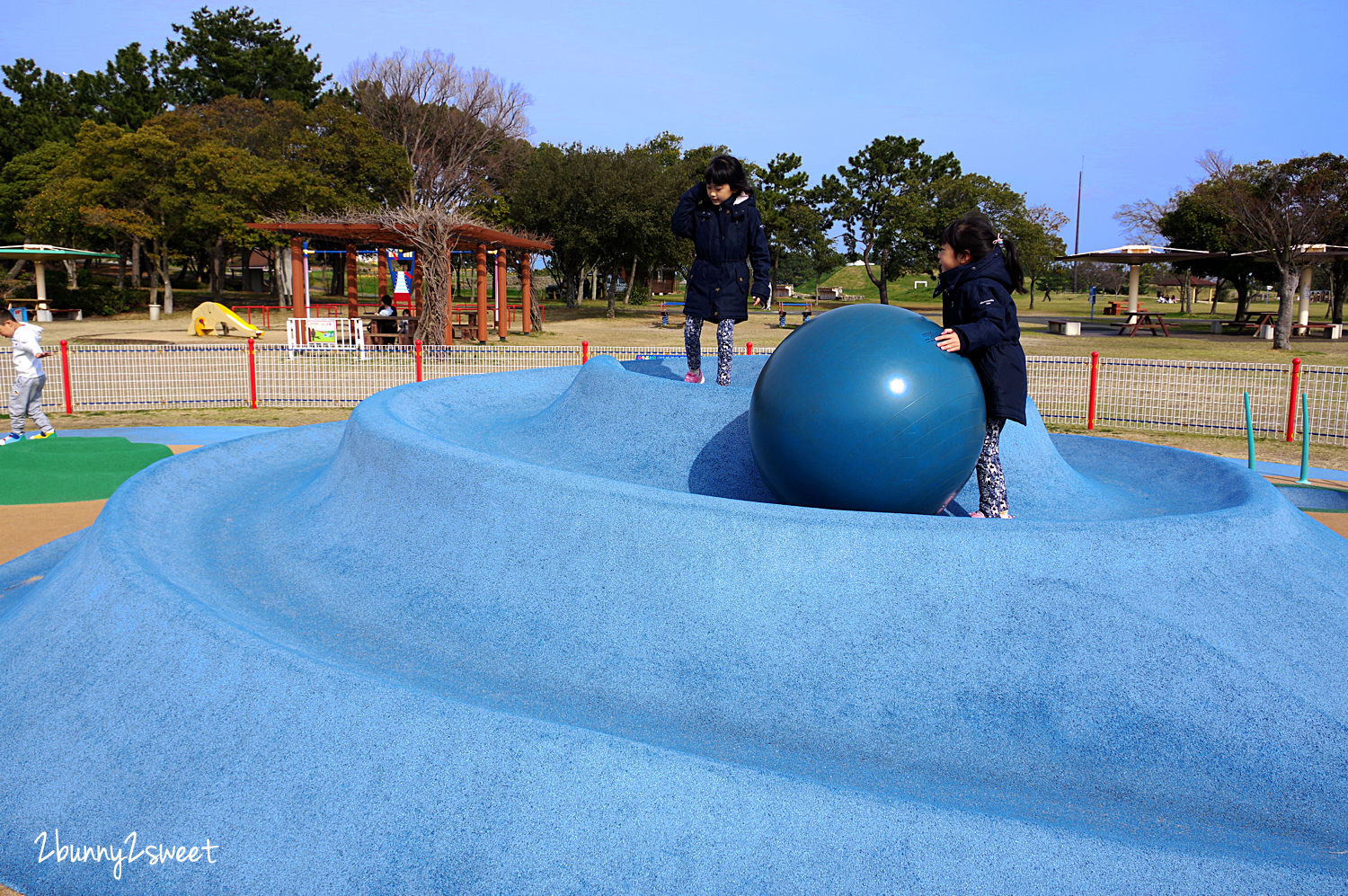 九州福岡特色公園》海之中道海濱公園｜海の中道海浜公園～雲朵蹦蹦床 x 超長溜滑梯 x 水上攀爬網 x 可愛動物區 x 夏季戲水池～親子遊福岡必玩超大型國營公園 @兔兒毛毛姊妹花