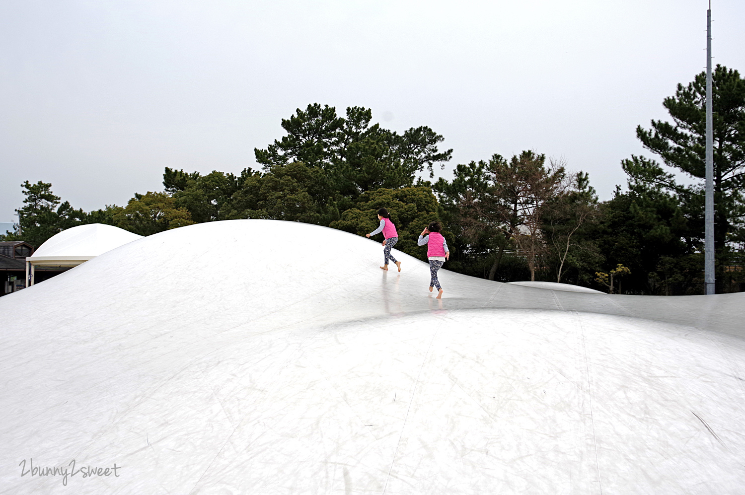 九州福岡特色公園》海之中道海濱公園｜海の中道海浜公園～雲朵蹦蹦床 x 超長溜滑梯 x 水上攀爬網 x 可愛動物區 x 夏季戲水池～親子遊福岡必玩超大型國營公園 @兔兒毛毛姊妹花