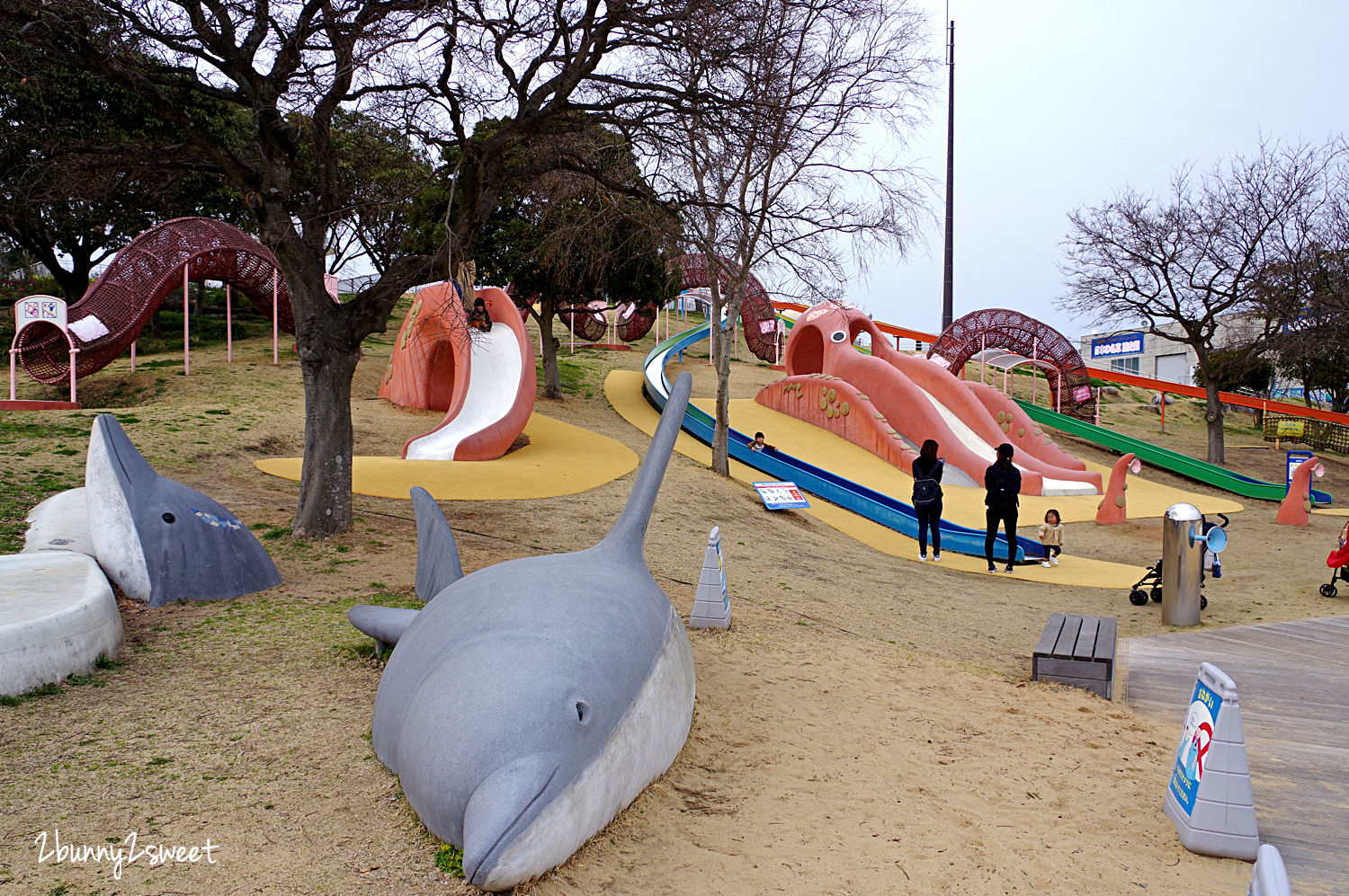 九州福岡特色公園》海之中道海濱公園｜海の中道海浜公園～雲朵蹦蹦床 x 超長溜滑梯 x 水上攀爬網 x 可愛動物區 x 夏季戲水池～親子遊福岡必玩超大型國營公園 @兔兒毛毛姊妹花