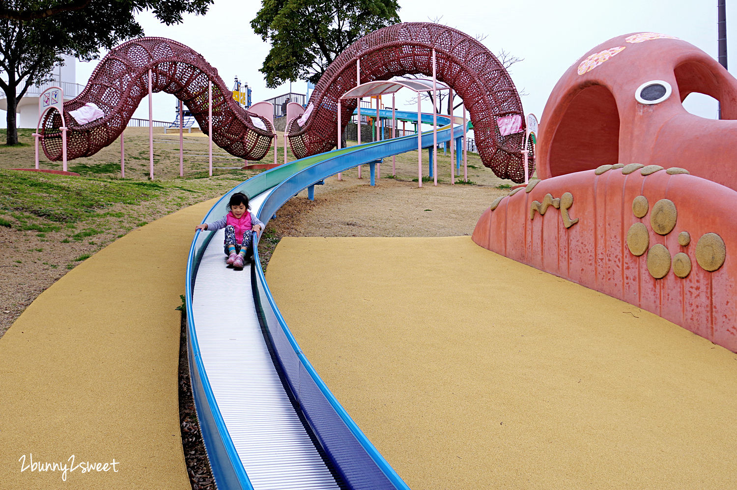 九州福岡特色公園》海之中道海濱公園｜海の中道海浜公園～雲朵蹦蹦床 x 超長溜滑梯 x 水上攀爬網 x 可愛動物區 x 夏季戲水池～親子遊福岡必玩超大型國營公園 @兔兒毛毛姊妹花