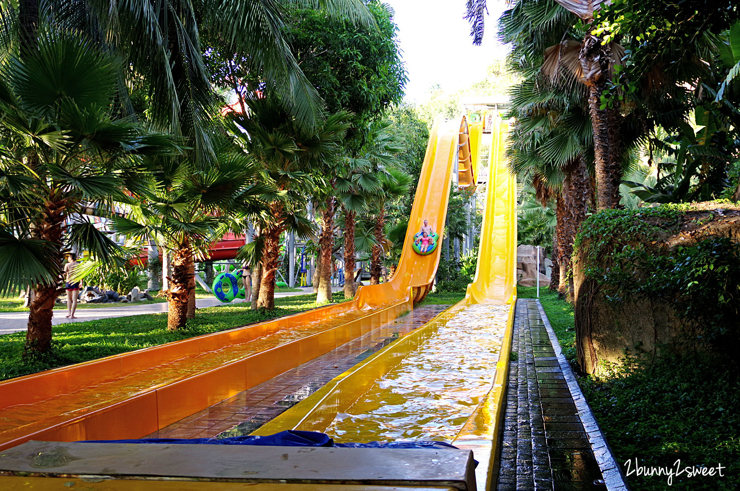 芽莊景點》芽莊珍珠島樂園 Vinpearl Land Nha Trang～陸上樂園、水上樂園，還有海底隧道水族館和動物園～親子必遊「越南迪士尼」真的好好拍也好好玩 @兔兒毛毛姊妹花