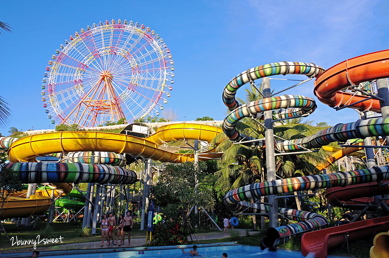 芽莊景點》芽莊珍珠島樂園 Vinpearl Land Nha Trang～陸上樂園、水上樂園，還有海底隧道水族館和動物園～親子必遊「越南迪士尼」真的好好拍也好好玩 @兔兒毛毛姊妹花