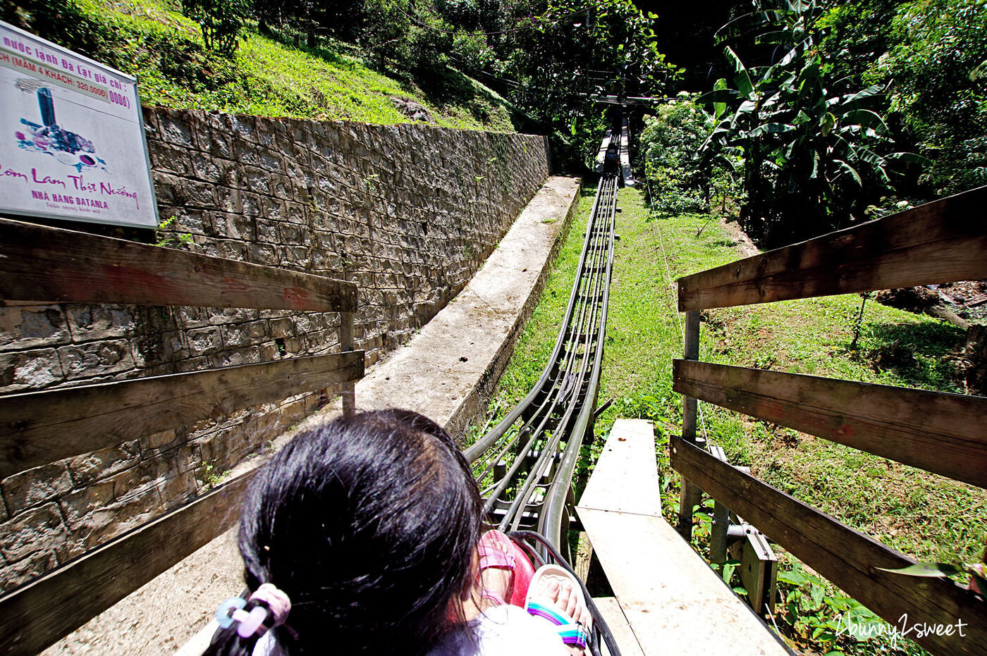 [越南｜大叻。親子景點] 達坦拉瀑布｜Datala Falls~搭乘刺激的高山過山車穿梭森林間，漫步在鳥叫蟲鳴溪水聲伴奏的芬多精步道｜誠旺旅行社 愛越芽莊｜芽莊直航｜山坡滑車 @兔兒毛毛姊妹花